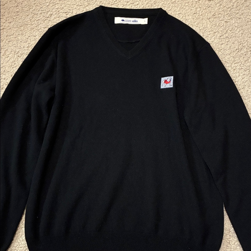 UGA Georgia Bulldogs Men's Black V-Neck Cashmere Sweater